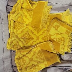 Vintage St Mary’s towels and washcloth golden yellow